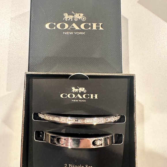 Brand new coach bangle - Picture 2 of 3